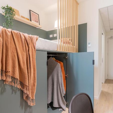 Well-Located Campus Rooms Near City Park ミラノ エクステリア 写真