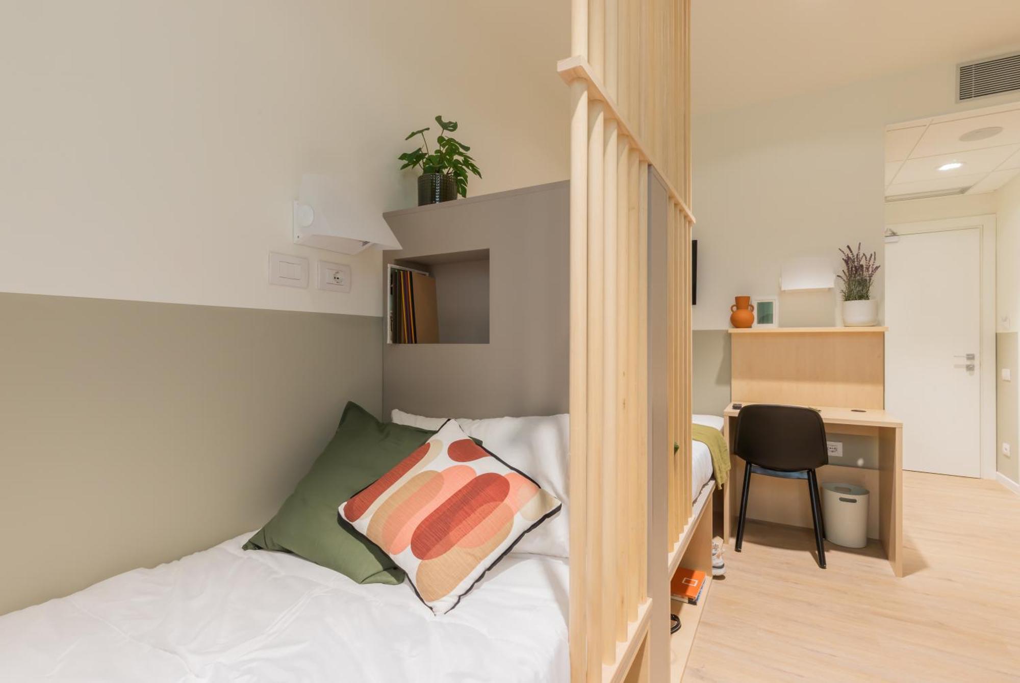 Well-Located Campus Rooms Near City Park ミラノ エクステリア 写真