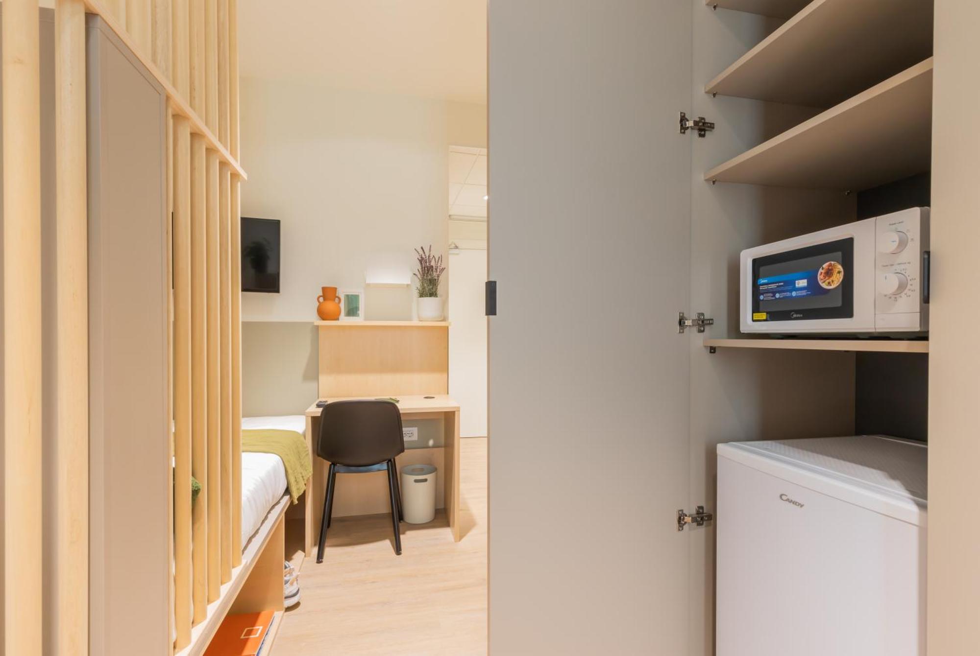 Well-Located Campus Rooms Near City Park ミラノ エクステリア 写真