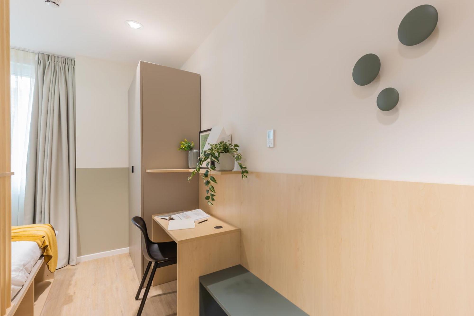 Well-Located Campus Rooms Near City Park ミラノ エクステリア 写真