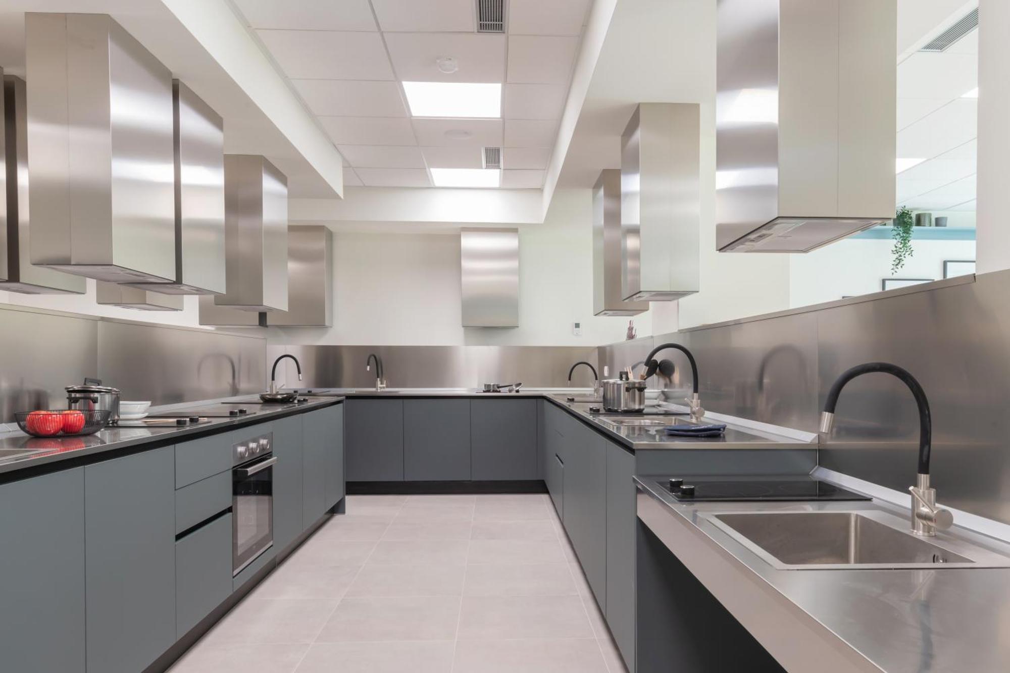 Well-Located Campus Rooms Near City Park ミラノ エクステリア 写真