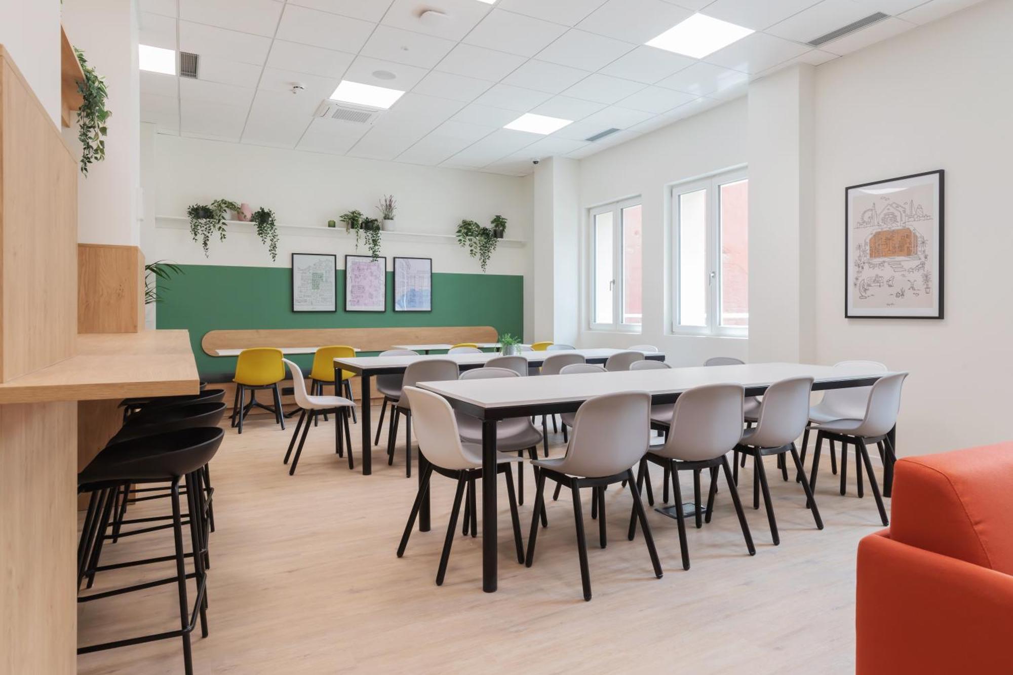 Well-Located Campus Rooms Near City Park ミラノ エクステリア 写真
