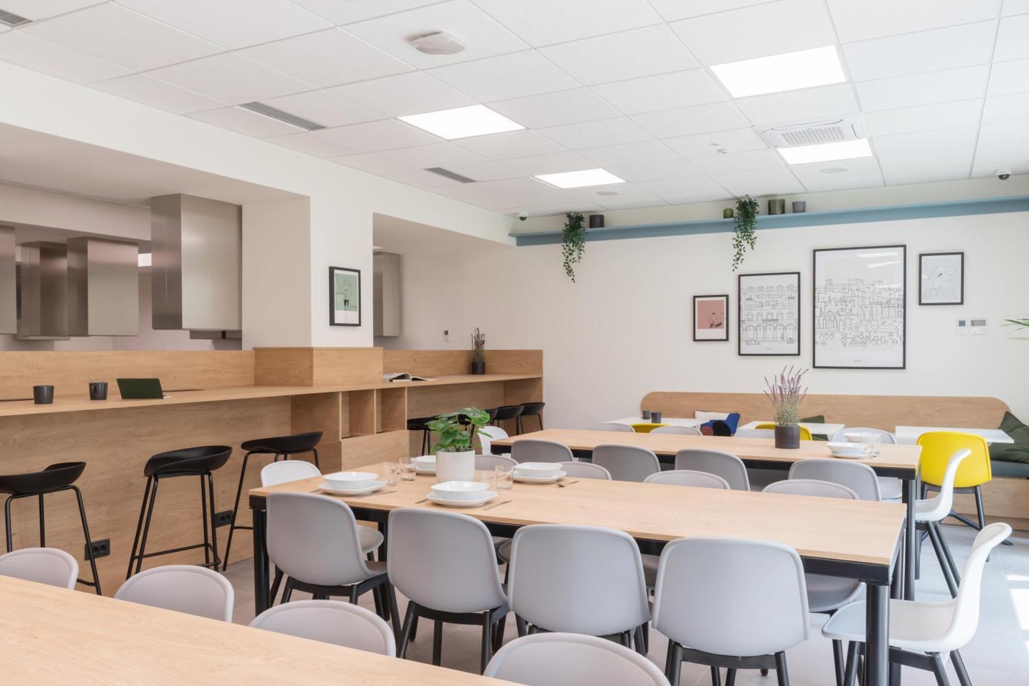 Well-Located Campus Rooms Near City Park ミラノ エクステリア 写真