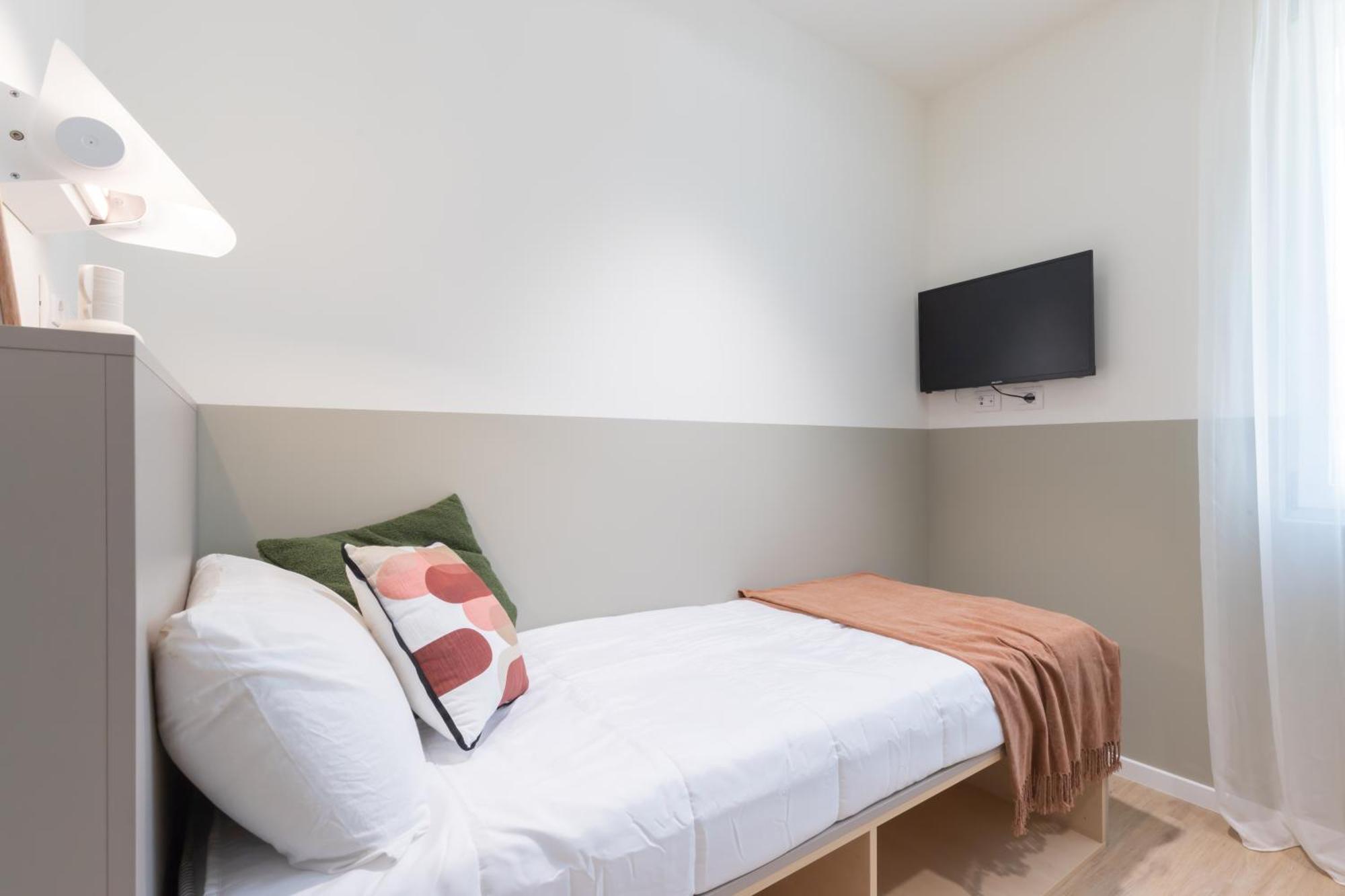 Well-Located Campus Rooms Near City Park ミラノ エクステリア 写真