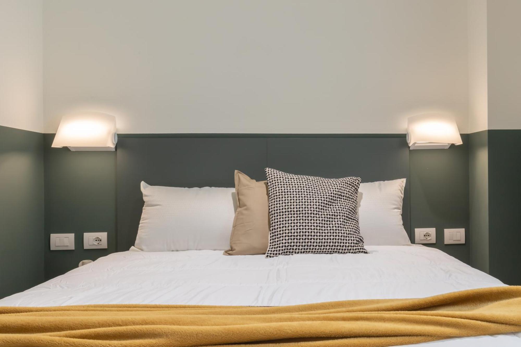 Well-Located Campus Rooms Near City Park ミラノ エクステリア 写真