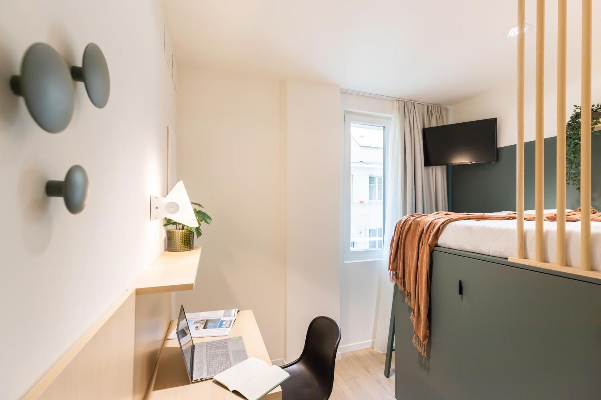 Well-Located Campus Rooms Near City Park ミラノ エクステリア 写真